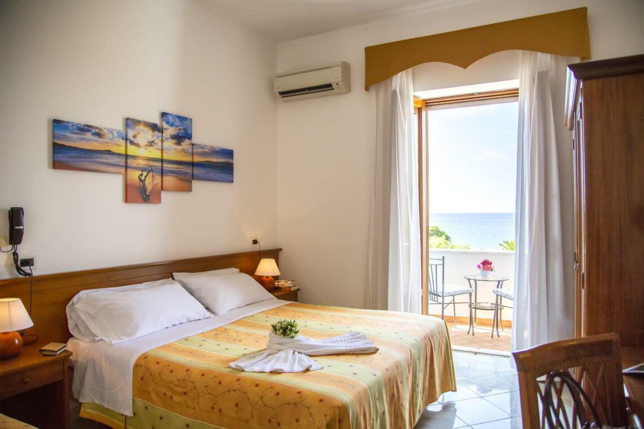 Hotel La Mandorla Барано-д'Иския Экстерьер фото